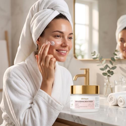 Image of Brightening Moisturizer With Korean Re-DerMAX, Papaya Extract & Niacinamide | Brighten - Barrier Repair - Hydrate | Face Moisturizer for Brighter Looking Skin & Uneven Skin Tone | Normal to Dry Skin | 50ml