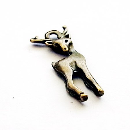 Amazon | 鹿チャーム01 AG 4個入 | チャーム・アクセサリートップ 通販 