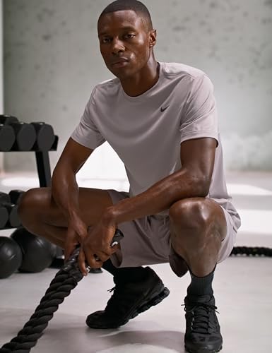 Image of Nike Men's Dri-FIT Legend Fitness T-Shirt