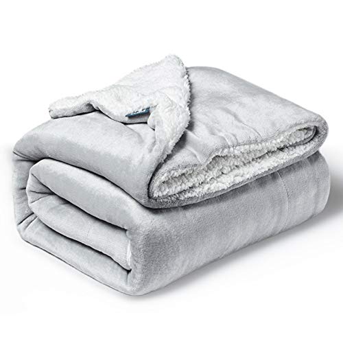 Bedsure Sherpa Fleece Blanket Throw Blanket Purple, Thick Blanket