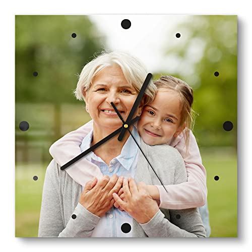 DEQORI Reloj de cristal personalizado con foto, 30 x 30 cm, lunares, blanco, imagen propia, diseño silencioso, reloj de pared para sala de estar y cocina, reloj moderno para pared