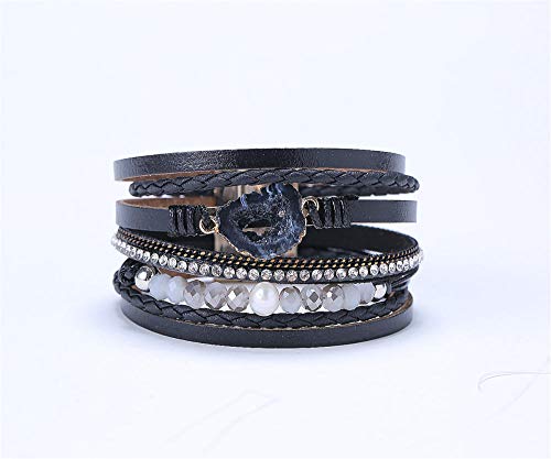 Bracelet femme en cuir noir et perles de pierre : l'idée cadeau rétro et tendance