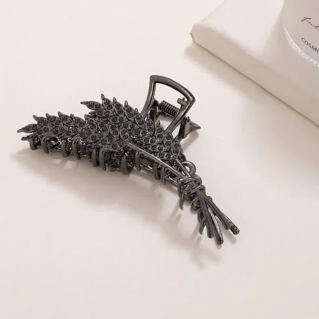 Image of Black Straw Design Clutcher For Women | Stylish Hair Claws For Girls | Trendy Alloy Metal Clips | Premium & Fashionable Girls Hairs Clutch / Accessories Suitable In Various Occasions Pack Of 1