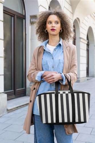 reisenthel coolerbag summerstripes Black - Kühltasche aus hochwertigem Polyestergewebe – Ideal für das Picknick, den Einkauf und unterwegs – Ansicht 4