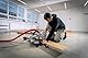 Metabo Kapp- und Gehrungssäge KGS 254 M – 613254000 – Mit Precision Cut Line, 254 mm Sägeblatt und Zugfunktion – 2 m Kabellänge
