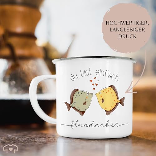 Emaille Becher Blechbecher - Tassen - Du bist einfach flunderbar I Pärchen Geschenke Spruch Flunder Kompliment I Liebeserklärung Geschenk Freundschaft I Paar Geschenke - 300 ml - Weiß Silber