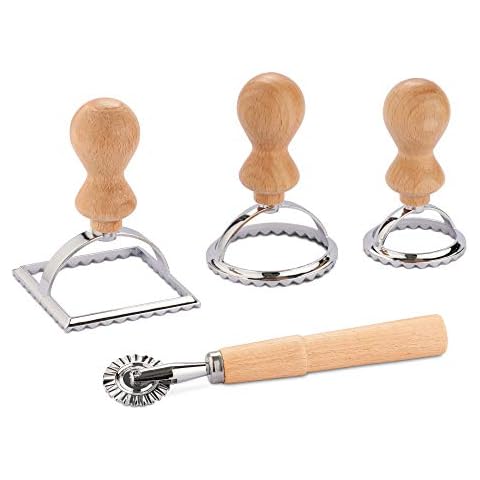 Navaris Ravioli Stamp Set - Set of 3 Shape Cutters with Roller for Cutting Home-Made Ravioli Pasta Parcels - Pastry and Dough Cutter Tools Cover
