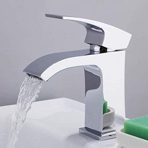 Robinetterie de lavabo en cascade pour créer votre oasis de bien-être