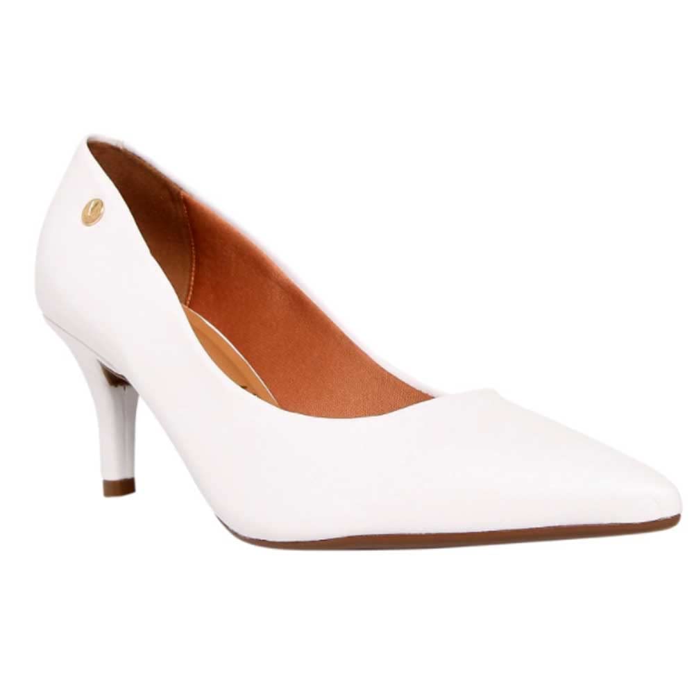 Scarpin Vizzano Feminino Salto Médio Bico Fino 1185.702 em promoção! Veja a oferta e mais achadinhos de Sapatos sociais 4 Hoje é o melhor dia para comprar Scarpin Vizzano Feminino Salto Médio Bico Fino 1185.702 com aquele preço maroto! Promoção! Aproveite a oferta! 4