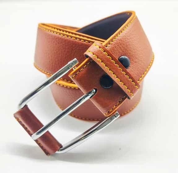 UNAGARRISE Men's Khaki Leatherette Belt - Image 4