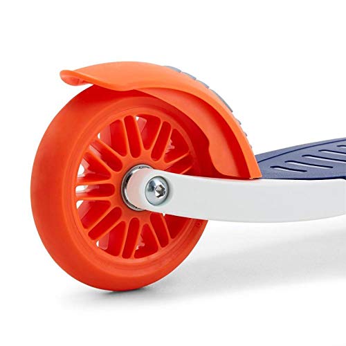 Close-up of OXELO B1 500 rear wheel and brake