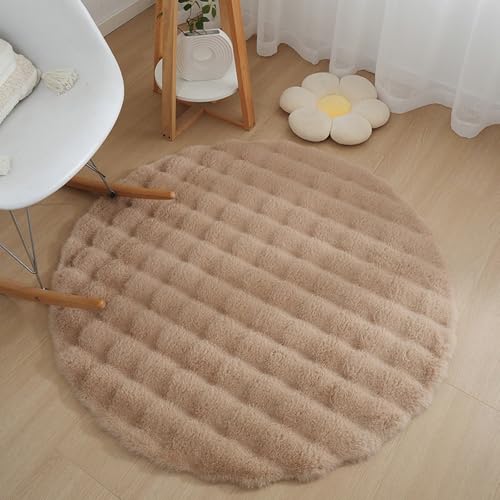 Facile da Pulire e Mantenere: Questo tappeto rotondo cameretta non è solo elegante ma anche molto facile da pulire e mantenere. È un tappeto lavabile e, con una semplice manutenzione quotidiana, rimarrà in ottime condizioni per molti anni di utilizzo e comfort.