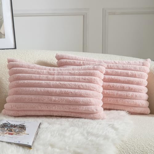 Mandioo Lot de 2 Housse de Coussin Rayures Fausse Fourrure Doux Confortable Taie d'oreiller Decoration Maison Salon Chambre pour Canapé 30X50 CM Couleur Rose