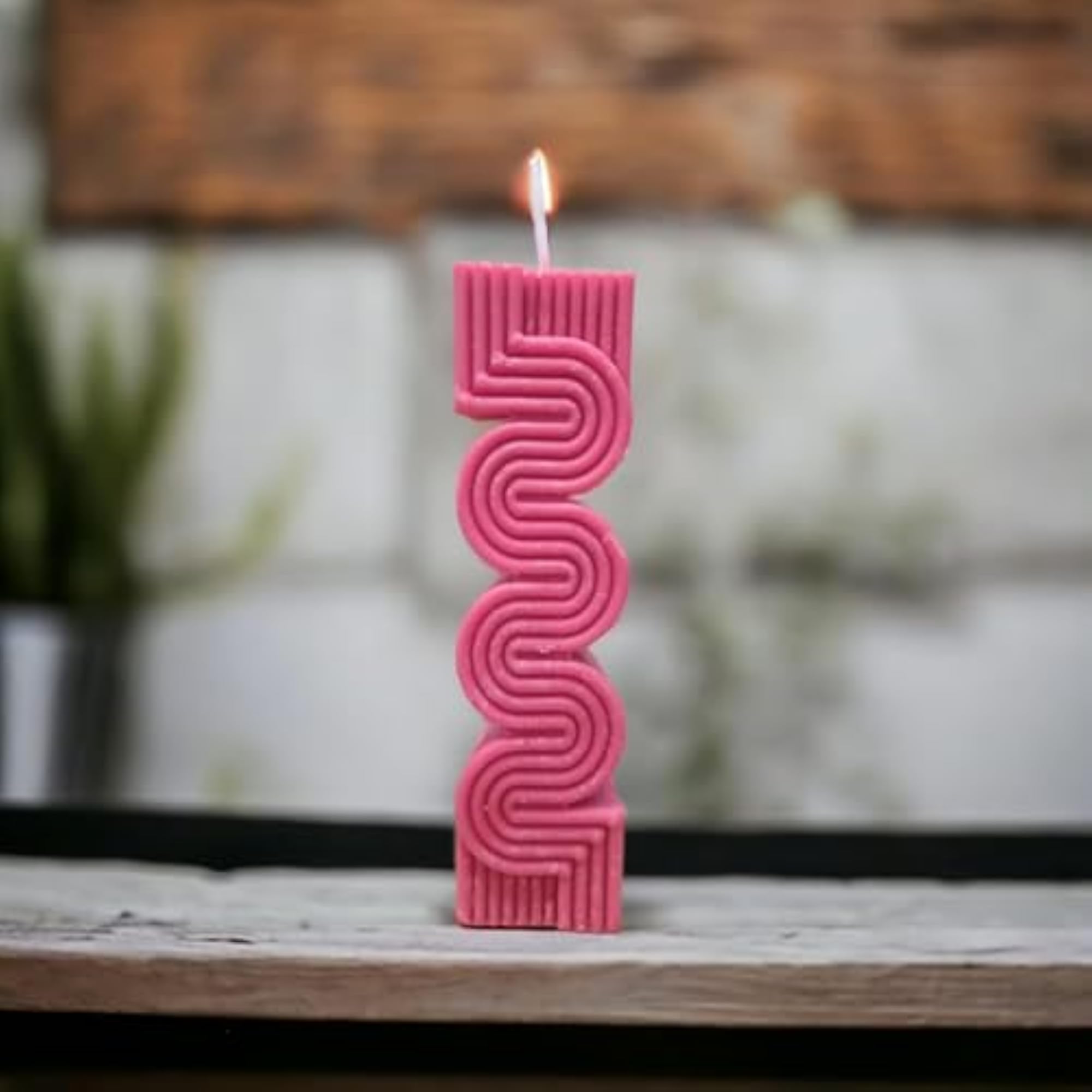 Hand Crafted Pure Soy Wax Scented Candle, Zig-ZAG Design