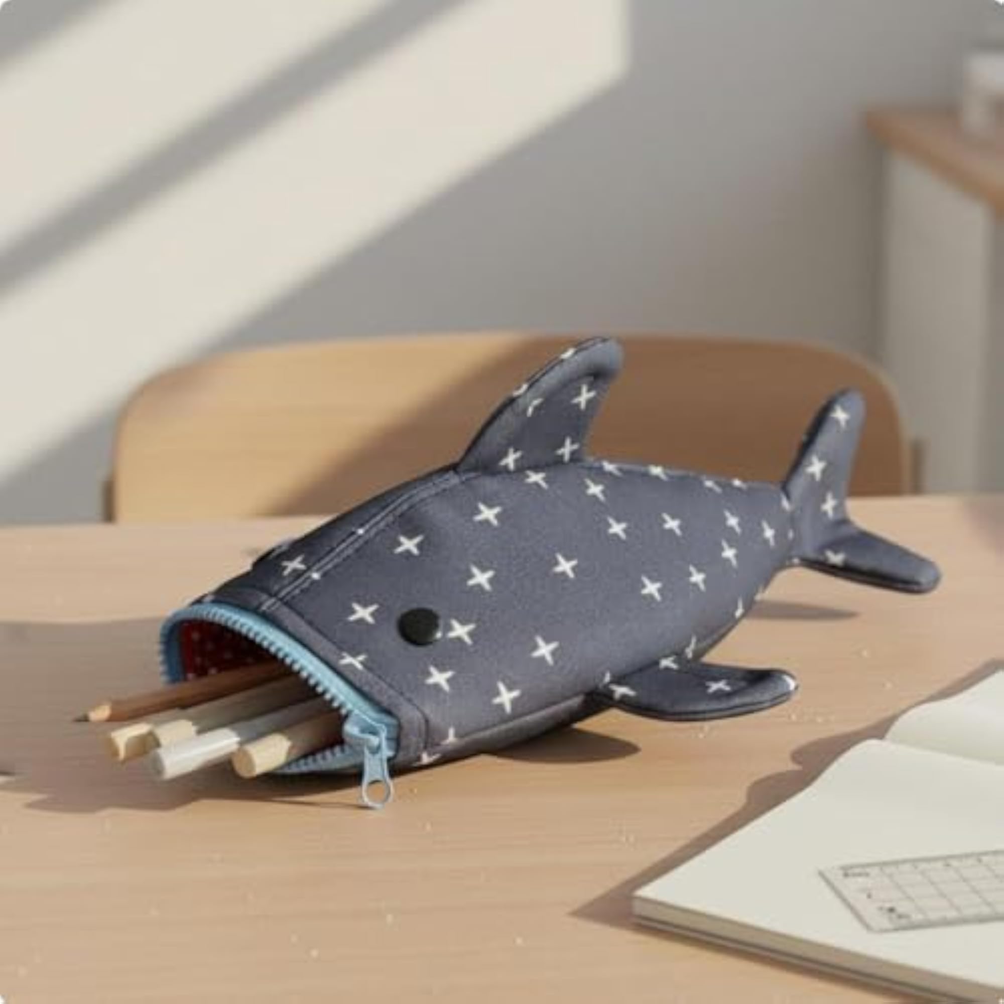 Star Print Shark Pouch, Large Capacity Stationery Bag
