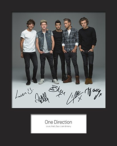 FRAME SMART One Direction #3 | Foto Montata, Firmata Reprint | Dimensione 10x8 per Adattarsi a Cornici 10x8 Pollici | Ritaglio di Precisione | Display Fotografico | Regalo da Collezione