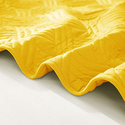 Whale Flotilla Quilt Set Twin Size, Soft Microfiber Lightweight Bedspread Coverlet Bed Cover (Wave Pattern) For All Seasons, Yellow, 2 Pieces (Includes 1 Quilt, 1 Sham) #TOP3