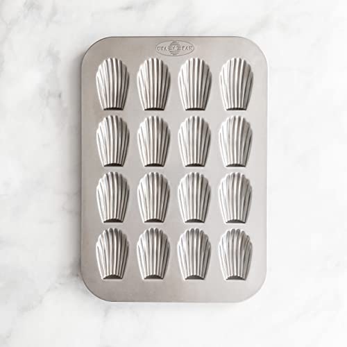USA Pans Bakeware Madeleine Warp Resistant Nonstick Baking Metallic Pan with 16 Wells by USA Pan - Image 3