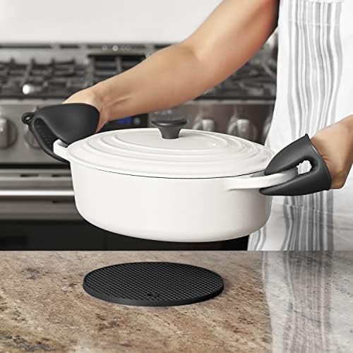 3hproducts Extra Thick Non-Slip Silicone Trivet Mats – 2Pcs Heat Resistant Hot Pads for Kitchen Counters, Hot Dishes, Tables, Pots & Pans | Multipurpose Drying Rack, Jar Opener - Black image 5