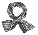 Accessoire parfait pour homme : que ce soit au printemps, en automne ou en hiver, cette écharpe complète n'importe quelle tenue masculine avec style et confort.