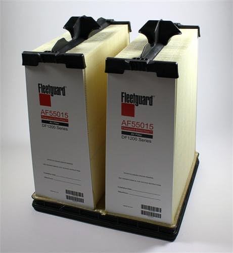 FLEETGUARD AIR FILTER AF55015 ()