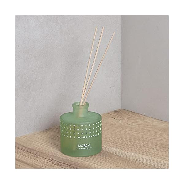 Skandinavisk Fjord Reed Diffuser Apple and Pear Blossom, Orchard Fruits and Redcurrants - Image 5