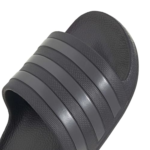 adidas Damen Adilette Aqua Slides Sandal, Aurora Black/Grey Strata/Grey Strata, 39 EU – Ansicht 4