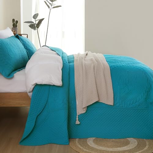 Image of EVENHUG Oversized King Bedspreads California King Quilt Set with Pillow Shams Extra Wide Large King Size Quilts Lightweight Coverlet Bedding Sets Teal Blue 120 inchx120 inch