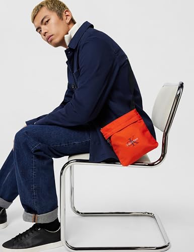 Calvin Klein Bold Flatpack Lv04d3178g le sac crossover compact pour libérer vos poches