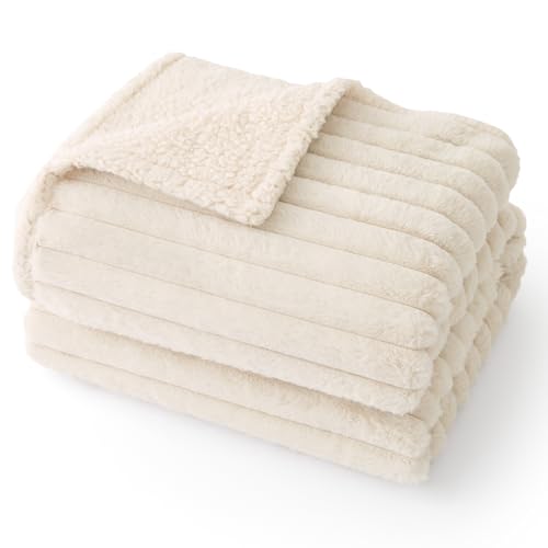 BEDSURE wasserdichte Hundedecke - 76x102 cm Hundedecke waschbar für mittelgroße Hunde, Haustier Decke flauschig und weich, Schutzdecke Hundesofa, Decke für Hunde, Creme