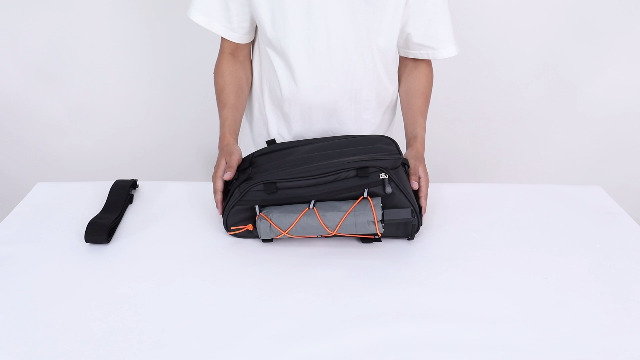 Amazon.co.jp: MOSISO 自転車ラックバッグ、2つ取り外し可能なバイク