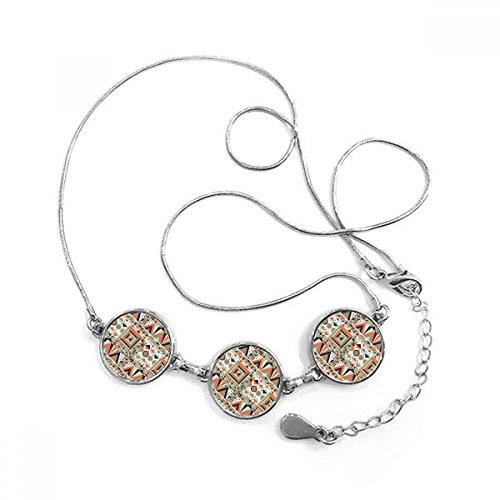 Collier pendentif rond avec motif géométrique nordique et chaîne assortie