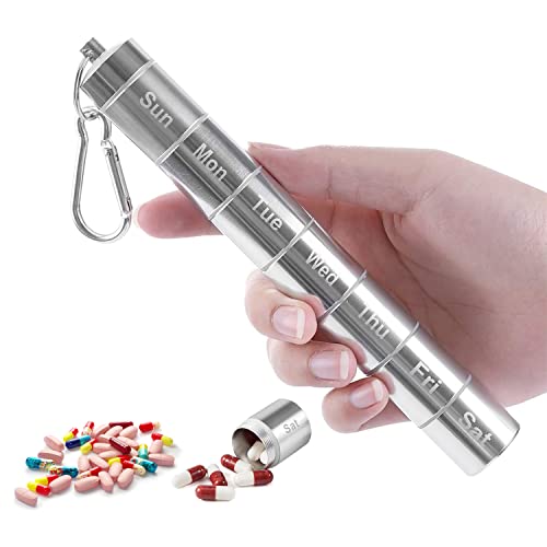 Aedcbaide Pastillero Semanal 7 Días, Mini Pastillero Llavero Portátil, Extraíble, Sellada y Resistente a la Humedad Adecuado para salir, al aire libre, viajar, ir de excursión, acampar (plata) Cover
