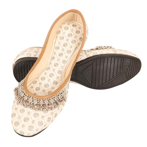 DFR Women Rajasthani Ethnic Embroidery with Payal Punjabi Mojari'...