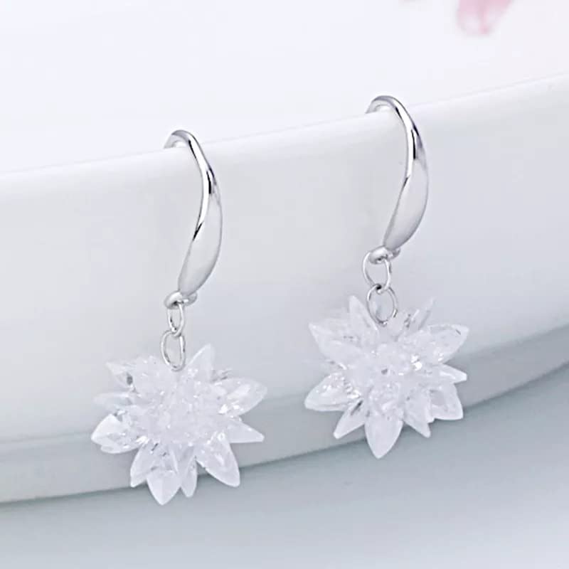 Boucles d'oreilles fleur de glace LXGGUC en argent pour sublimer vos tenues de soirée