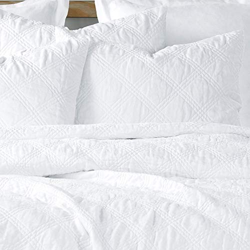 Levtex Home - 100% French Flax Linen Front/100% Cotton Back - King Quilt - French Flax Washed Linen - White - Quilt Size (106 x 92in.) by Levtex Home - Used condition - Image 6
