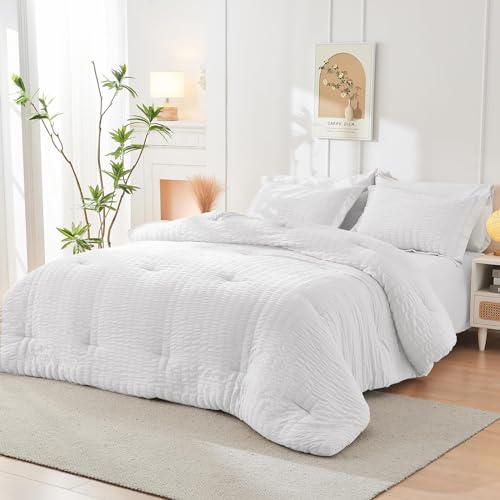 California King Comforter Set - 7PCS Seersucker Bed in a Bag, White by HYMOKEGE - Used condition - Image 8
