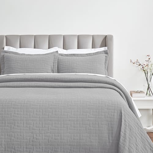 Superior 3 Piece Cotton Bedspread and Sham Set, Home Bed Decor, Decorative Bed Spread, 2 Pillow Shams, Medium Weight, Geometric Matelasse Coverlet, Bedding Essentials, Madrid Collection, King, Grey