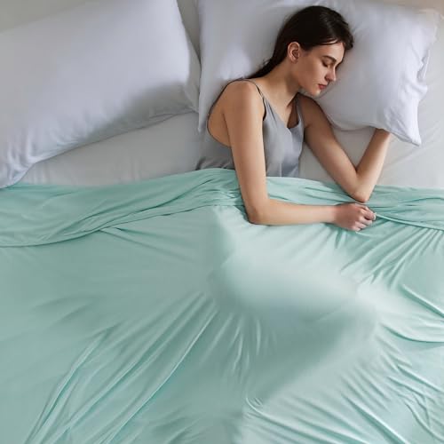 Image of Bedsure Green Cooling Blanket Full Size for Hot Sleepers - Summer Blanket Full Size Cold Bed Cool Arc-Chill Thin Ice Cooled Bedding with Rayon Derived from Bamboo Night Sweats Hot Flashes, 80x90