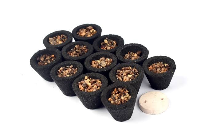 (40-pcs Pack) Pure Natural Guggal and Singapuri Loban Sambrani Dhoop Cups Combo, with Holder Plate