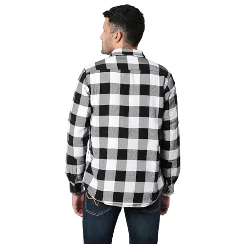 Image of Pepe Jeans Men's Bruton Sherpa Lined Twill Checks Regular Fit Shirt