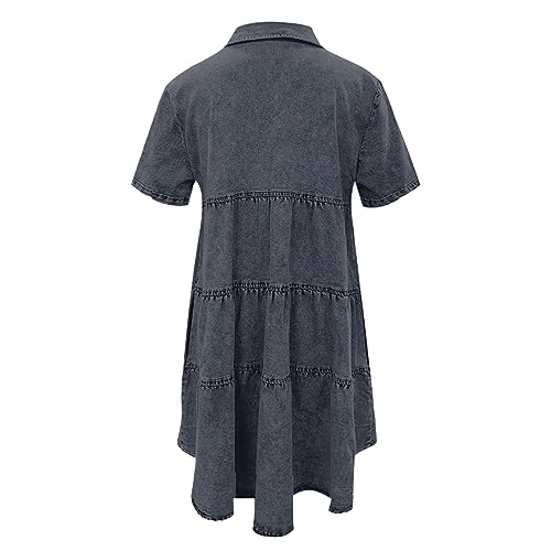 Robe en jean fluide avec boutonnière décorative et coupe moderne