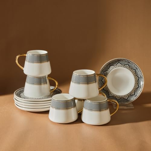 Le set de tasses à café turc pour noces de porcelaine