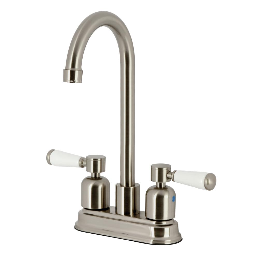 Robinet de bar Kingston Brass pour optimiser les petits éviers de cuisine