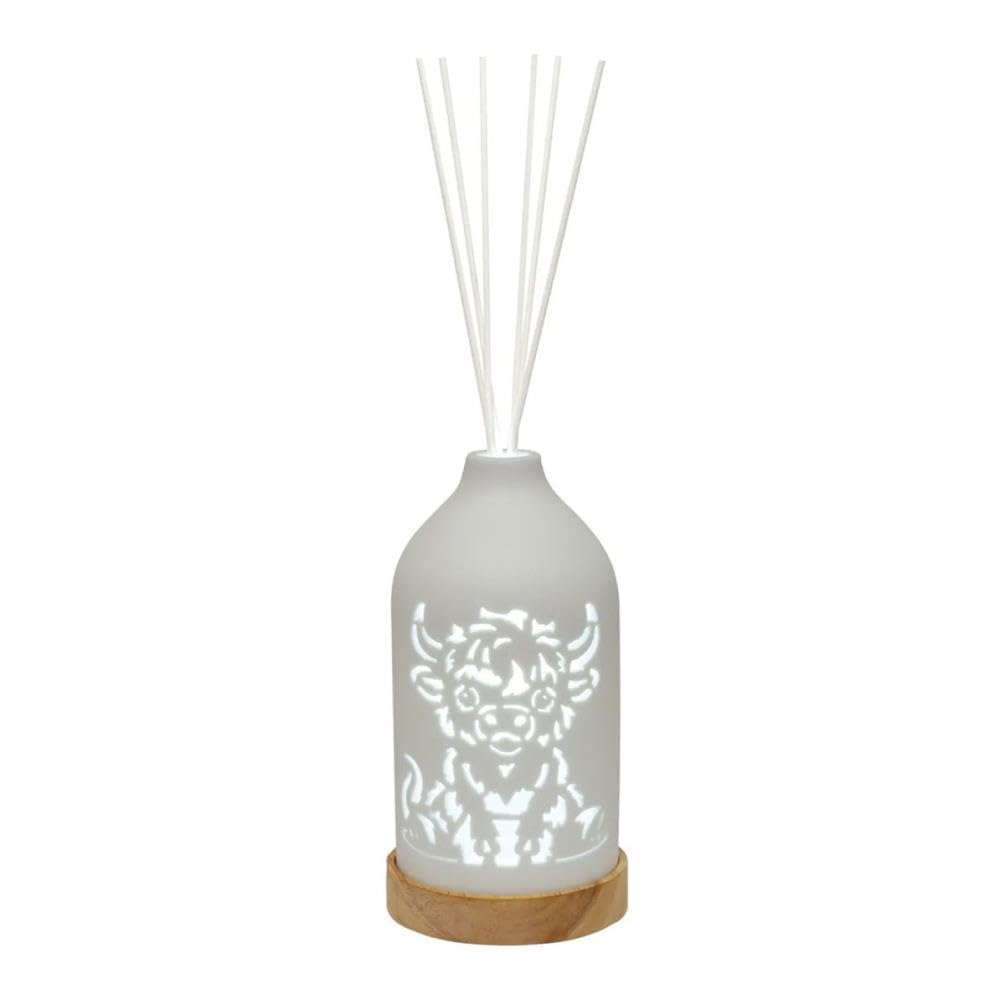 Aroma Accessories Woodbridge Highland Cow LED Light up Reed Diffuser