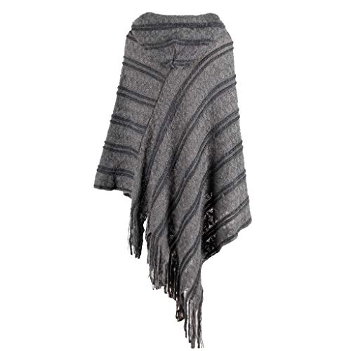 Poncho con capucha para evitar el frío sin perder la elegancia 3