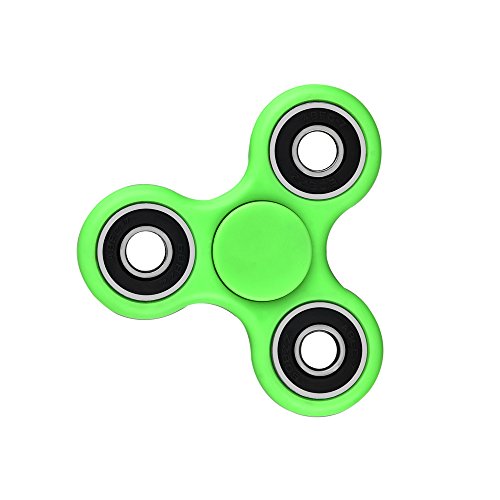 BEISTA Tri-Spinner Fidget Toy Hand Spinner – Stress Reducer, Durable Bearing Spinner with High Speed, Super Smooth and Well Balanced, Non-3D Printed(Green)