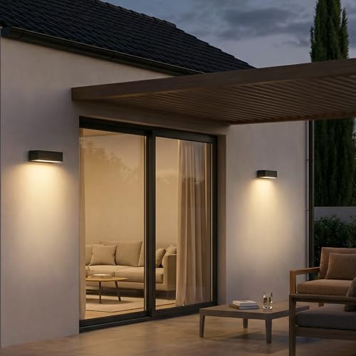 Aplique CALEX Modena para iluminar terrazas modernas y pasillos interiores 4
