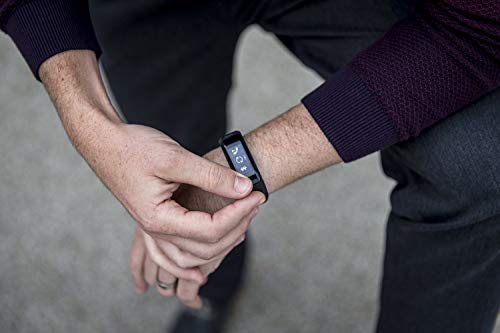 Garmin vívosmart HR Fitness-Tracker – integrierte Herzfrequenzmessung am Handgelenk, Smart Notifications, Schwarz, M – L (13,7-18,8 cm) - 4