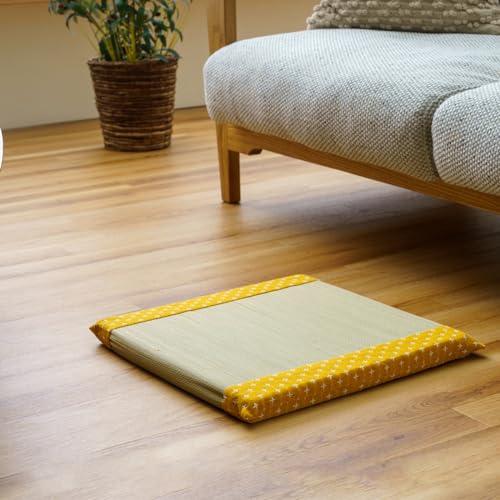 イケヒコ い草 クッション 座布団 和 正方形 詩織 イエロー 約40×40cm インド綿 刺し子 ムレにくい シンプル リバーシブル 両面 抗菌 防臭 癒し クッション性 おしゃれ ＃1142291291302（Amazon）